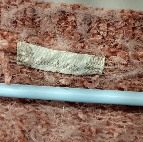 Altar'd State Fuzzy Soft Crop Top Sweater l Size Medium - Picture 4 of 5